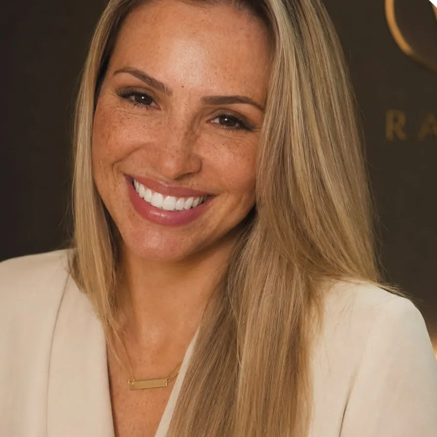 Retrato da Dra. Vanessa Araújo usado como mapa das regiões do rosto